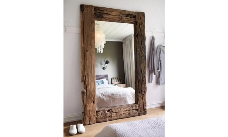 Uranüs Ayna